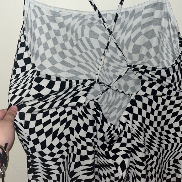 H&M - Picture 2 of 3